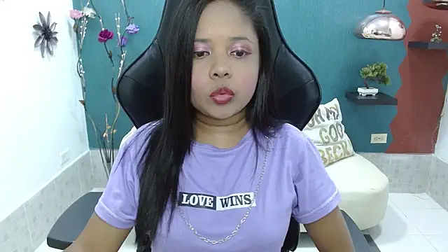 Snapshot of Melikasweetz chatting on March 2025 05:29:02 PM Melikasweetz online show from March 2025 05:29:02 PM