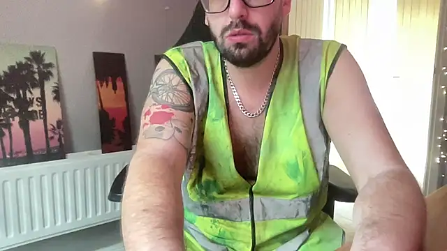 Snapshot of BUILDER4YOU chatting on September 2025 10:06:01 AM BUILDER4YOU online show from September 2025 10:06:01 AM