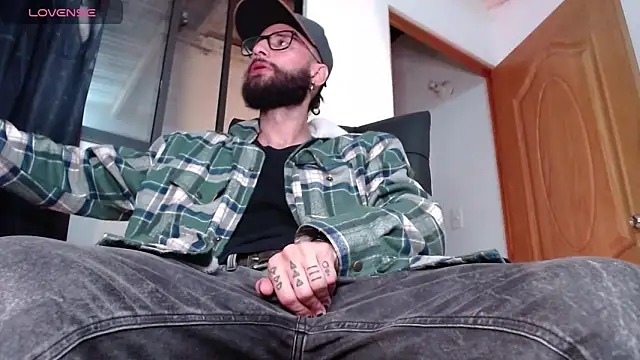 ren stipee online show from February 2025 05:56:02 AM