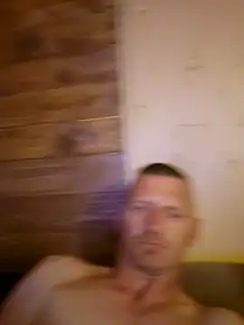 Snapshot of BigDDave6979 chatting on March 2025 03:45:01 AM BigDDave6979 online show from March 2025 03:45:01 AM