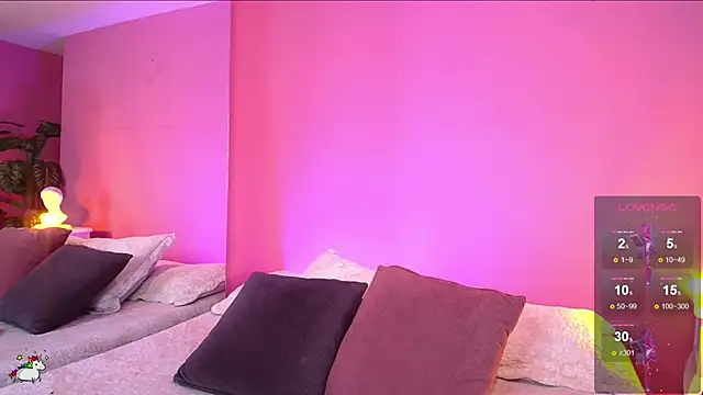 Nicolette ks  online show from December 2024 01:17:02 PM