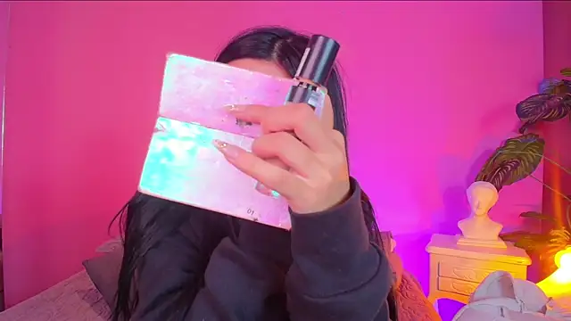 Nicolette ks  online show from January 2025 01:03:02 PM