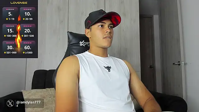 Iamdylan777 online show from February 2025 10:47:02 PM