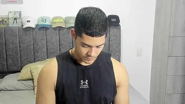 Snapshot of Iamdylan777 chatting on April 2026 04:43:02 AM Iamdylan777 online show from April 2026 04:43:02 AM