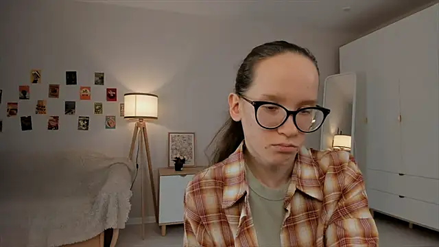 BettyBrowni online show from March 2025 10:17:02 PM