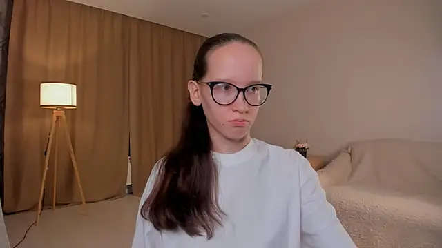 BettyBrowni online show from October 2025 04:05:01 PM