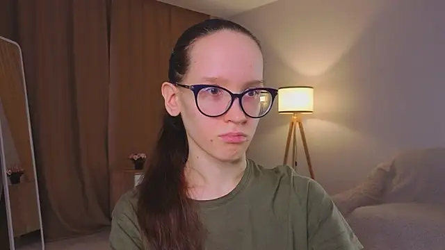 BettyBrowni online show from February 2026 04:08:01 PM