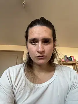 luluphoenix00 online show from November 2025 02:41:01 PM