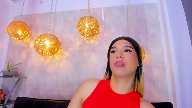 victoria aleia  online show from March 2025 09:00:02 PM