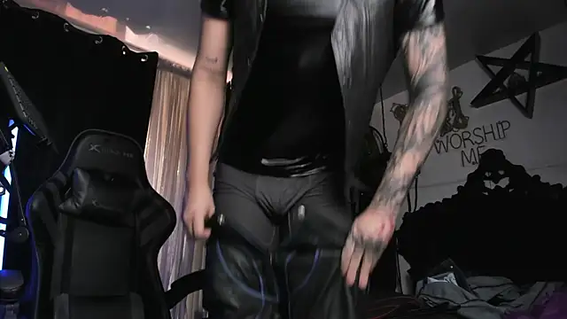 allanhurtss online show from December 2024 07:13:02 PM