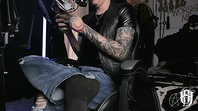 allanhurtss online show from January 2025 04:39:02 PM