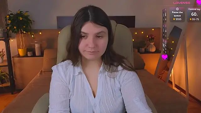 Viola  Shy online show from April 2026 09:05:02 PM