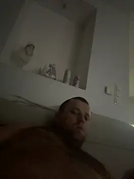 Snapshot of MateoKimiBi chatting on December 2024 02:41:01 AM MateoKimiBi online show from December 2024 02:41:01 AM