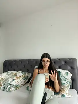 Snapshot of Wildberry_ chatting on June 2026 06:03:01 AM Wildberry online show from June 2026 06:03:01 AM