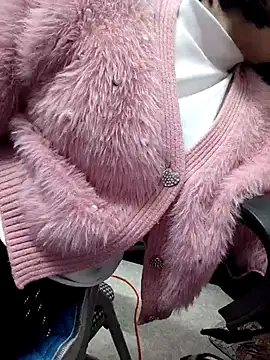 Haralushiaaa online show from December 2025 12:32:01 PM