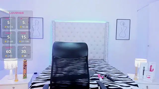 Snapshot of Coco_Balenciaga_ chatting on February 2025 12:11:01 PM Coco Balenciaga online show from February 2025 12:11:01 PM