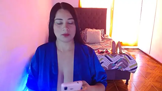 Snapshot of Kerly_Lopez chatting on July 2026 09:14:02 PM Kerly Lopez online show from July 2026 09:14:02 PM