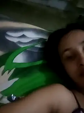 The-quee22 online show from December 2024 05:00:01 PM