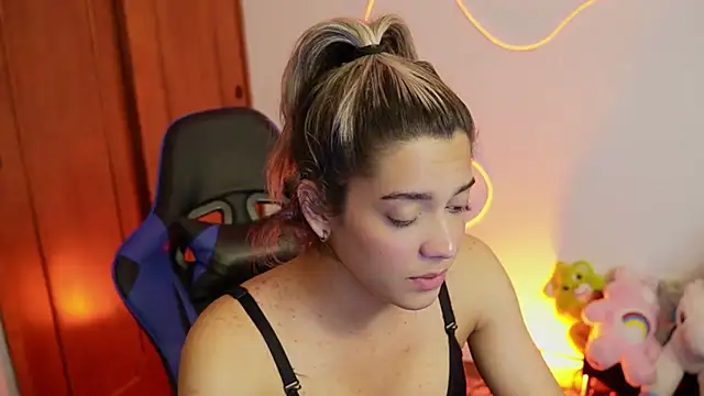 tay ler3 online show from January 2025 08:19:01 AM