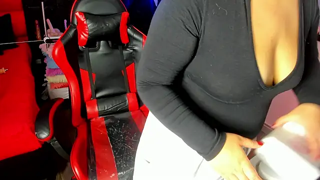 Amy hoy69 online show from April 2026 02:59:02 AM