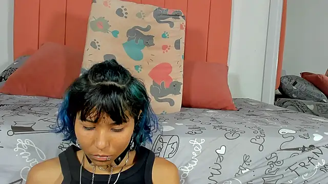 Snapshot of satsu_u chatting on December 2024 07:00:01 PM satsu u online show from December 2024 07:00:01 PM