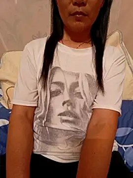 Snapshot of Asian_girl13 chatting on January 2026 01:54:02 AM Asian girl13 online show from January 2026 01:54:02 AM