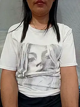 Snapshot of Asian_girl13 chatting on June 2026 11:07:01 PM Asian girl13 online show from June 2026 11:07:01 PM