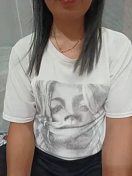 Snapshot of Asian_girl13 chatting on June 2026 11:20:01 PM Asian girl13 online show from June 2026 11:20:01 PM