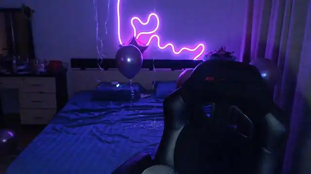 Snapshot of helengilmor chatting on September 2025 03:55:02 PM helengilmor online show from September 2025 03:55:02 PM