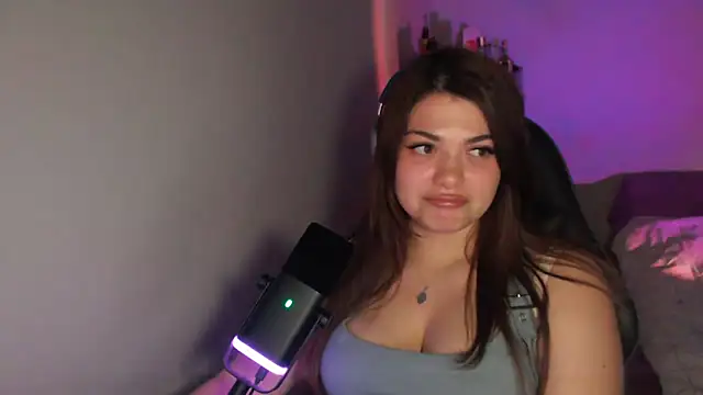 helengilmor online show from April 2026 03:58:02 PM