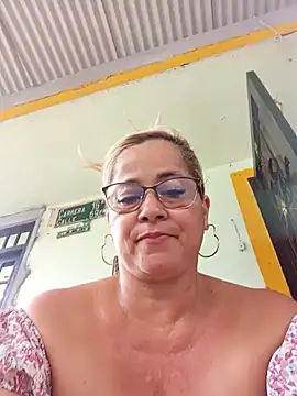 Snapshot of natally_ross21 chatting on December 2024 03:25:02 PM natally ross21 online show from December 2024 03:25:02 PM
