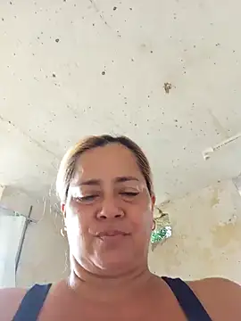 Snapshot of natally_ross21 chatting on December 2024 01:58:01 PM natally ross21 online show from December 2024 01:58:01 PM
