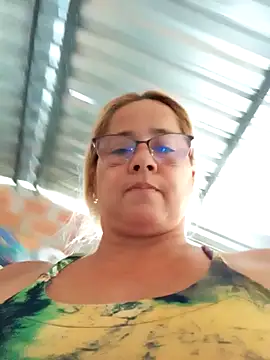 Snapshot of natally_ross21 chatting on January 2025 04:11:01 PM natally ross21 online show from January 2025 04:11:01 PM