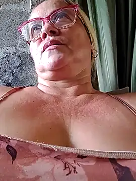 Snapshot of natally_ross21 chatting on February 2025 07:59:02 PM natally ross21 online show from February 2025 07:59:02 PM