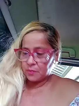 Snapshot of natally_ross21 chatting on March 2025 02:56:02 PM natally ross21 online show from March 2025 02:56:02 PM