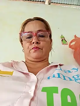 Snapshot of natally_ross21 chatting on March 2025 08:40:02 PM natally ross21 online show from March 2025 08:40:02 PM