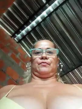 Snapshot of natally_ross21 chatting on September 2025 12:40:02 PM natally ross21 online show from September 2025 12:40:02 PM
