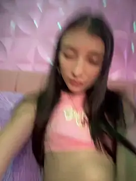 Snapshot of loly-yandere chatting on December 2024 06:13:01 PM loly-yandere online show from December 2024 06:13:01 PM