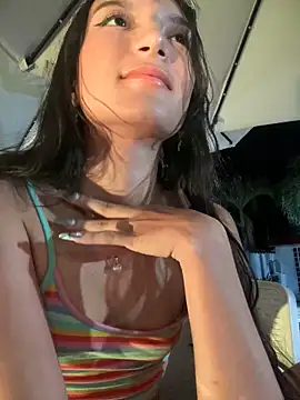 Snapshot of loly-yandere chatting on January 2025 02:25:02 AM loly-yandere online show from January 2025 02:25:02 AM