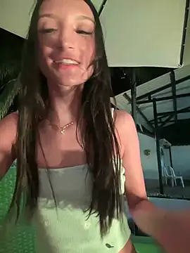 Snapshot of loly-yandere chatting on February 2025 12:18:01 AM loly-yandere online show from February 2025 12:18:01 AM