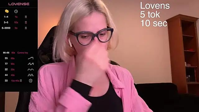Sexy Sweets online show from October 2025 08:05:02 PM