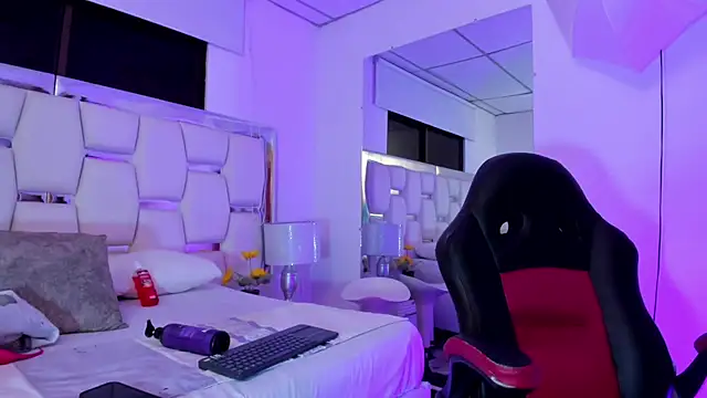 Naomi-Haruno online show from January 2025 04:23:01 AM