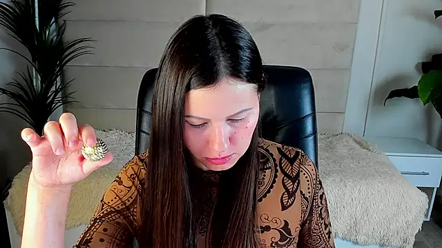 Dana  dom online show from November 2025 12:31:01 AM