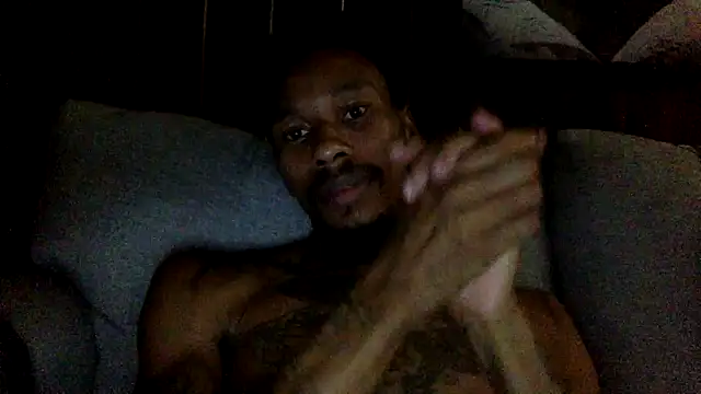 Snapshot of KingDerRico chatting on September 2025 04:46:02 AM KingDerRico online show from September 2025 04:46:02 AM