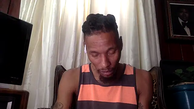 KingDerRico online show from November 2025 06:10:01 PM