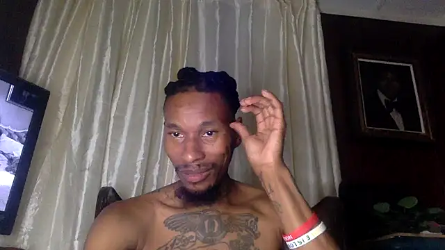 KingDerRico online show from November 2025 10:47:02 PM