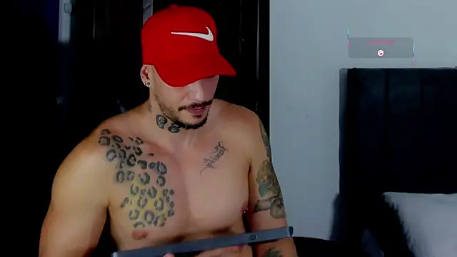 Snapshot of RickG_Oficial chatting on May 2026 10:47:01 PM RickG Oficial online show from May 2026 10:47:01 PM