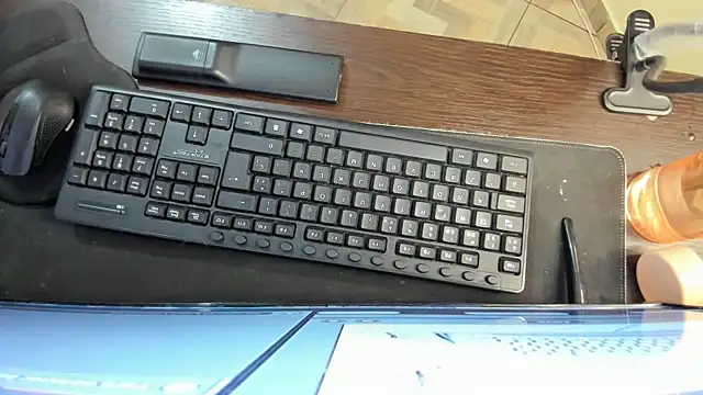 Amy Walker online show from October 2025 04:52:02 PM