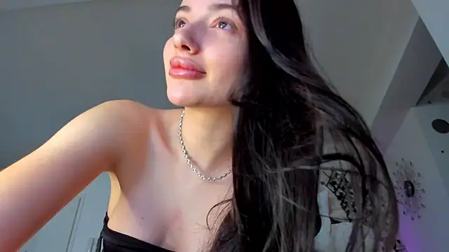 IreneVON online show from February 2025 08:32:02 AM