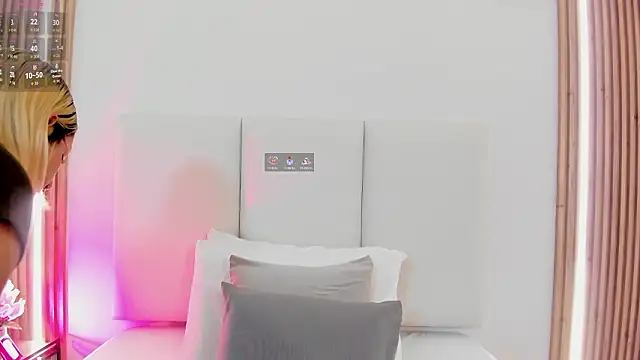 Emily robertss online show from March 2026 07:17:01 PM